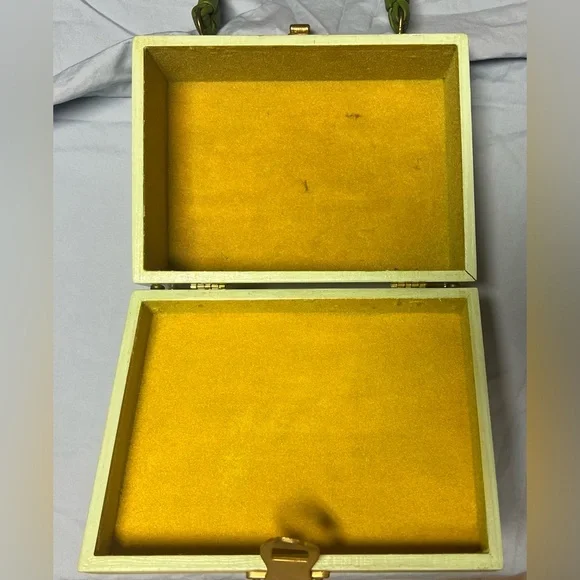1960’s Wooden Box Purse hand painted - Picture 6 of 7